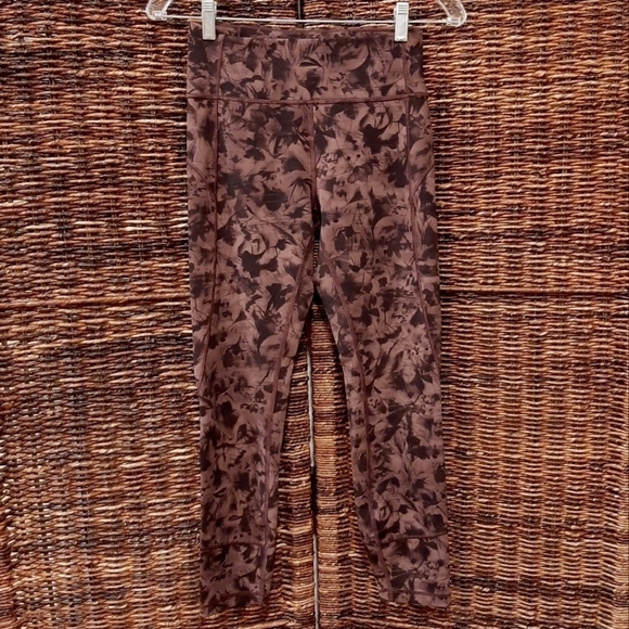 Lululemon Pants 6 In Movement Tights Everlux Activewear Leggings Cottagecore Gym - Picture 1 of 6